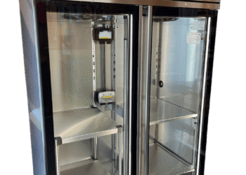 2 Electric Sockets & Scaffold Rod