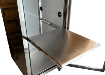 EP700 with 6 access ports & sliding shelf extended